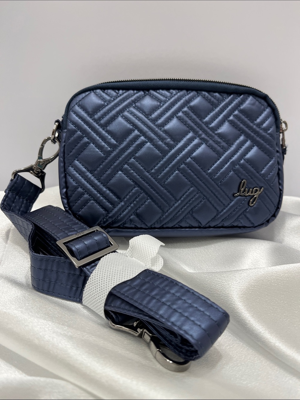 LUG - NWOT - Coupe Convertible Crossbody Bag in Metallic Indigo